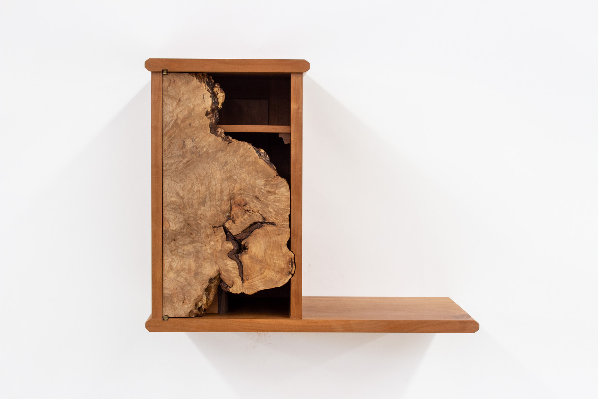 Muscat Cherry Wall Cab